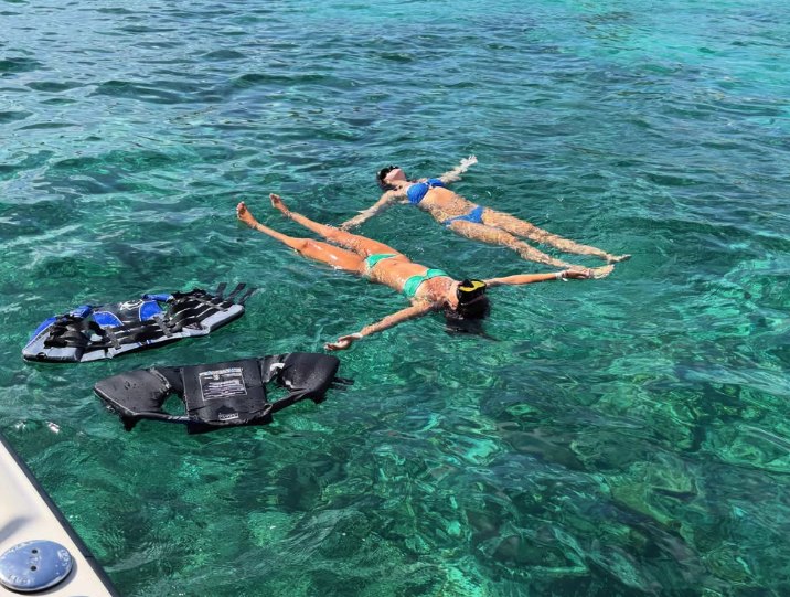 Shallow Bahamian reef with coral heads and reef fish